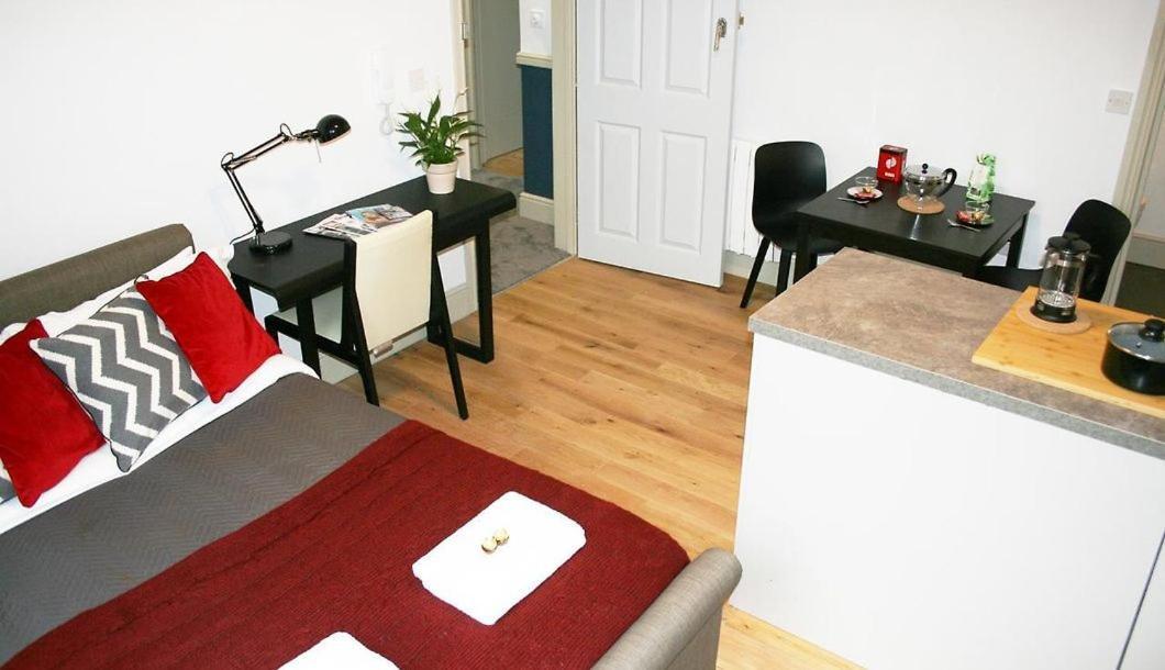 Cosy Studio Apartments Birmingham Luaran gambar